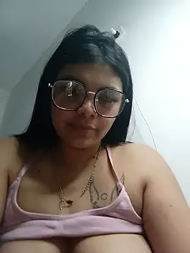 luxuryluna online show from 07-14-26, 02:05