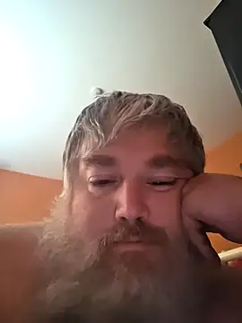 Snapshot of Daddybear26 chatting on 05-15-26, 03:52 Daddybear26 online show from 05-15-26, 03:52