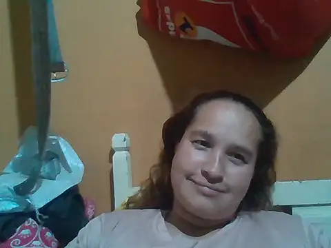 Kira Phone online show from 05-15-26, 09:44