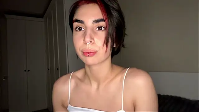 JessiaRuezga online show from 07-12-26, 12:18