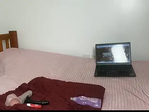 ladymystiquee1 online show from 07-04-26, 06:03