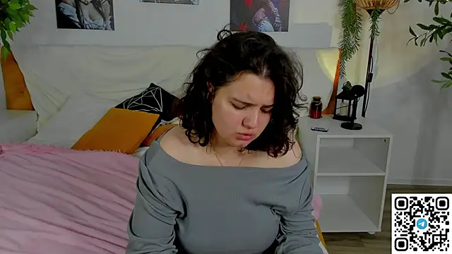 Mary F0x online show from 06-14-26, 07:32