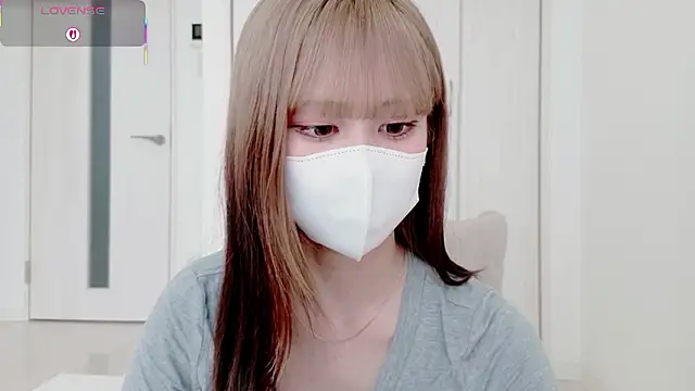 mia-chan3 online show from 07-08-26, 06:18