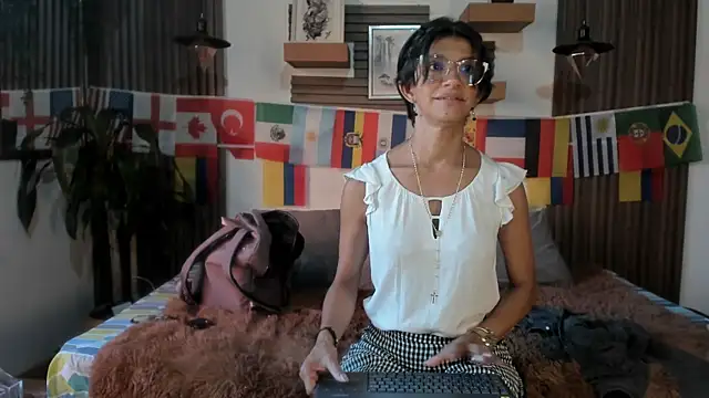 Evaa campbell online show from 07-11-26, 12:30