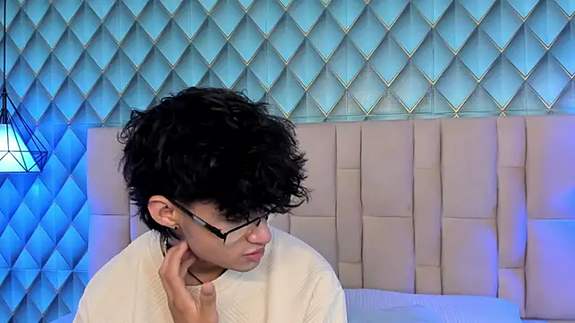 Sofia-Ethan online show from 07-19-26, 02:21