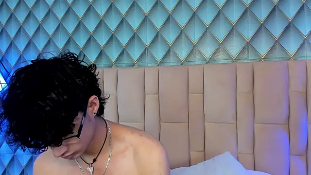 Sofia-Ethan online show from 07-22-26, 07:27