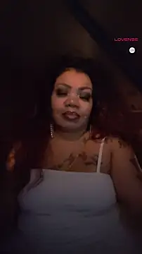 Snapshot of NailGoddessnow chatting on 01-01-25, 10:11 NailGoddessnow online show from 01-01-25, 10:11