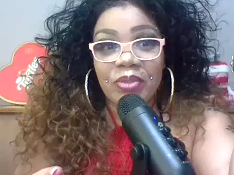 Snapshot of NailGoddessnow chatting on 02-15-25, 03:09 NailGoddessnow online show from 02-15-25, 03:09