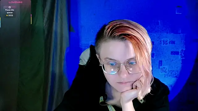   Freya    online show from 07-21-26, 10:39