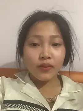 hinami-lo online show from 05-15-26, 04:36