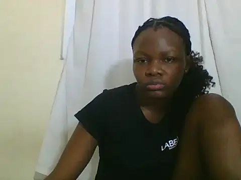 Sweetgal2025 online show from 07-12-26, 05:37