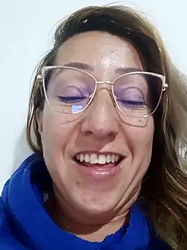 Snapshot of beautyfullchrys chatting on 06-17-26, 01:41 beautyfullchrys online show from 06-17-26, 01:41