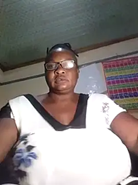 Judith123 online show from 07-09-26, 03:32