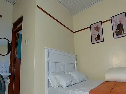 Ebonyqueen111 online show from 07-27-26, 11:28
