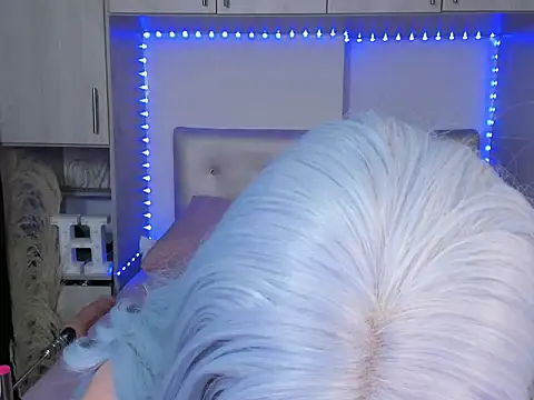 Honniewhitee  online show from 07-23-26, 01:58