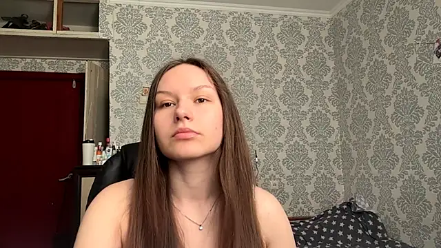 ShaylaChong online show from 05-17-26, 07:06