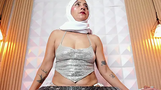 naila sweet online show from 07-17-26, 06:46