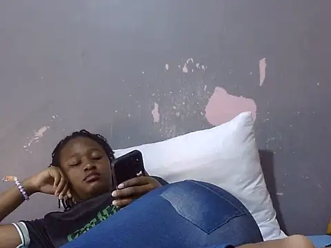 Petite Ebony10 online show from 07-14-26, 10:37