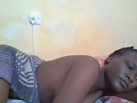 Snapshot of tashacute254 chatting on 07-21-26, 04:26 tashacute254 online show from 07-21-26, 04:26