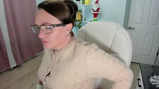 Snapshot of Vika73 chatting on 12-03-24, 09:01 Vika73 online show from 12-03-24, 09:01