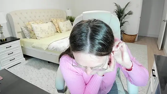 Vika73 online show from 04-27-26, 12:03