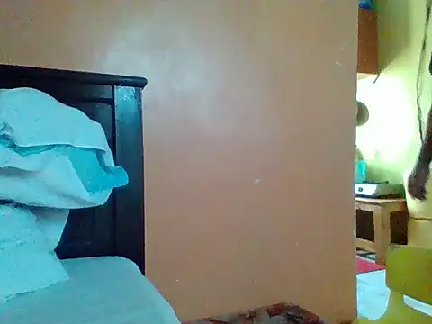 dreamybabygirl1 online show from 06-09-26, 11:55