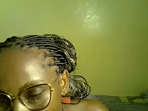 Pearl petite online show from 07-23-26, 01:58