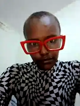 Snapshot of Maridadie chatting on 06-24-26, 11:59 Maridadie online show from 06-24-26, 11:59