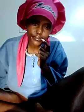 Snapshot of Maridadie chatting on 06-30-26, 09:49 Maridadie online show from 06-30-26, 09:49