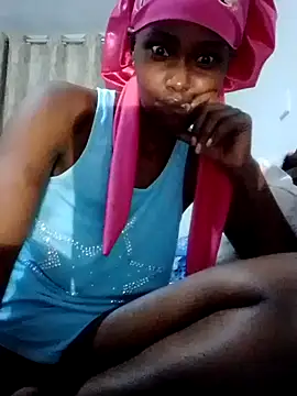 Snapshot of Maridadie chatting on 07-14-26, 10:37 Maridadie online show from 07-14-26, 10:37