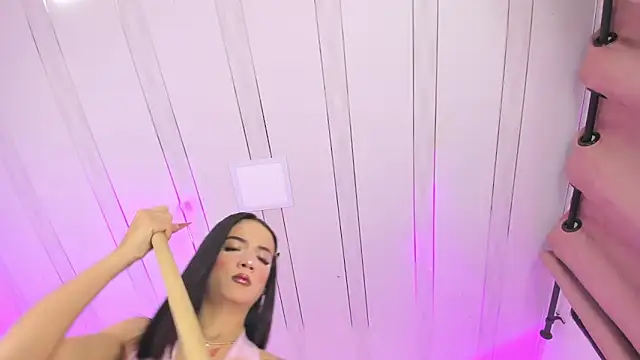 sophie Laurent online show from 06-11-26, 12:14