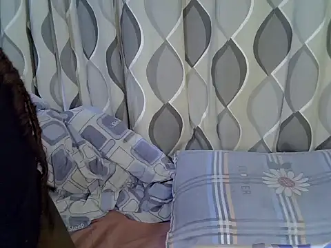 cute gee5 online show from 07-17-26, 04:12