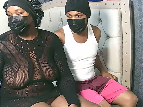 Spicydoll22 online show from 07-09-26, 06:28