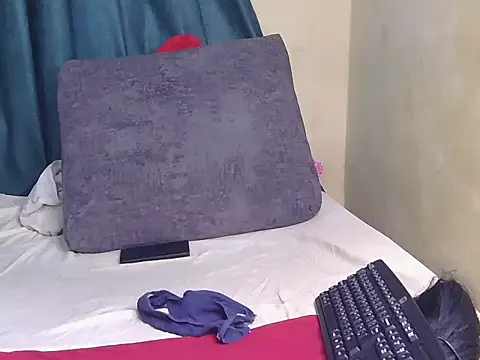 chocolate peggy online show from 07-10-26, 10:34