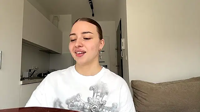 BrandiEngberg online show from 05-18-26, 11:38