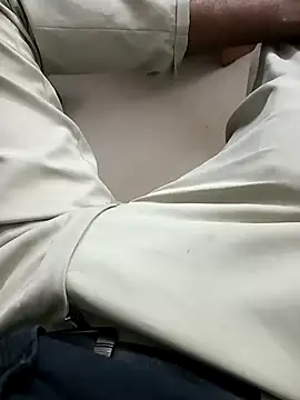 Snapshot of Playboygujrati chatting on 12-05-24, 01:38 Playboygujrati online show from 12-05-24, 01:38