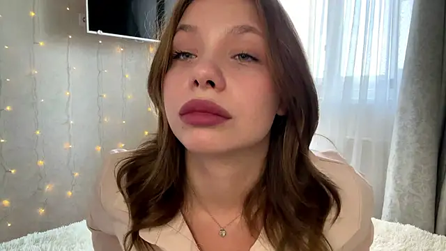Lia be mine online show from 07-22-26, 07:22