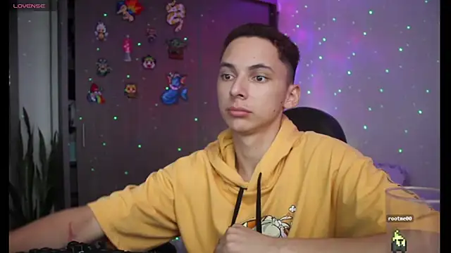 archi love online show from 02-05-25, 01:22