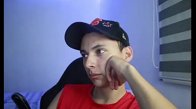 archi love online show from 03-11-25, 07:04