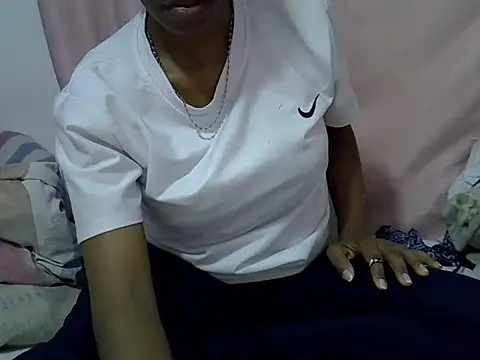 ebonypretty2 online show from 07-20-26, 09:50