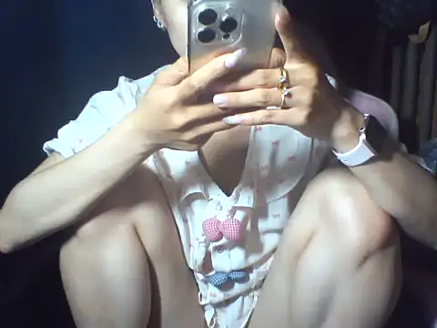 -Kina-a online show from 05-21-26, 10:33