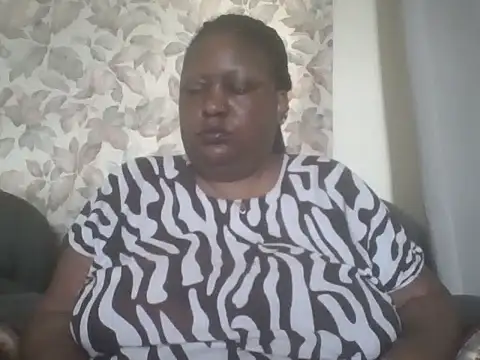 Snapshot of fat_ebonyqueen chatting on 07-28-26, 02:13 fat ebonyqueen online show from 07-28-26, 02:13