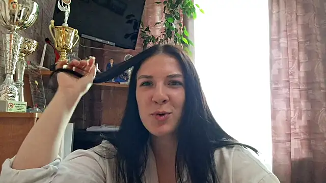 Snapshot of MoroseViki chatting on 05-19-26, 01:50 MoroseViki online show from 05-19-26, 01:50