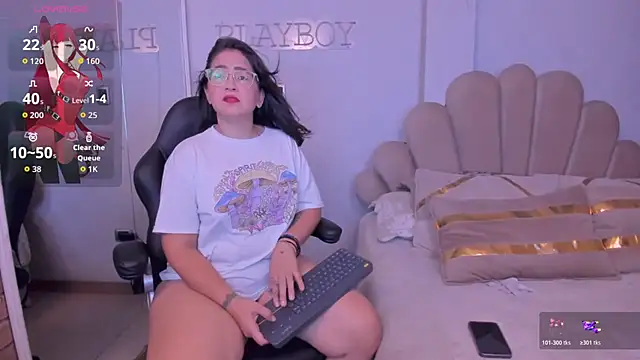 AlissBluumm online show from 07-22-26, 04:54