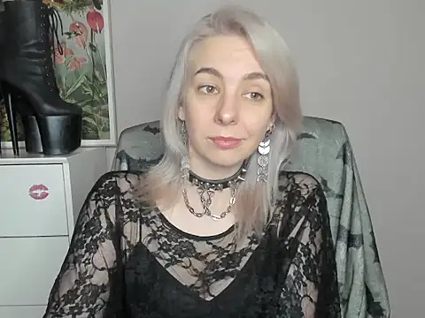 velvetanne online show from 06-12-26, 06:45