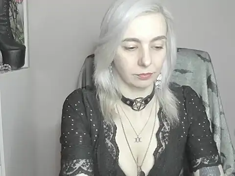 velvetanne online show from 07-16-26, 06:41