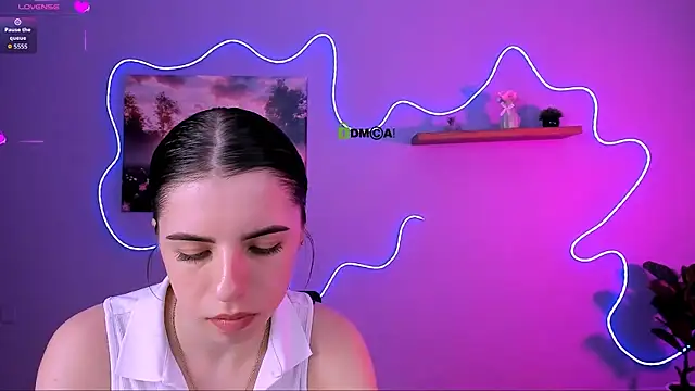 lyra desire online show from 05-25-26, 12:22