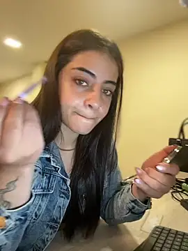 Hanna Cruz  online show from 07-21-26, 03:58