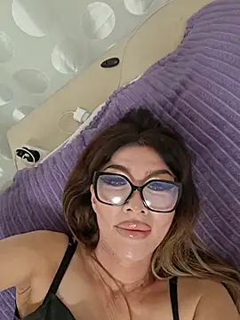 JessicaNichols  online show from 07-03-26, 03:51