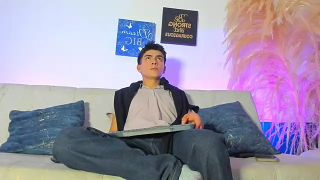 Vincent Kane online show from 07-12-26, 03:19